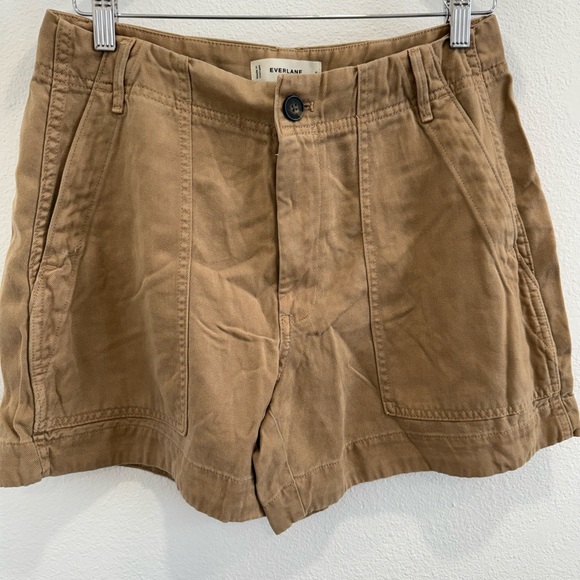 NWOT Everlane Utility Short in Buttersoft size 6 - Picture 3 of 4
